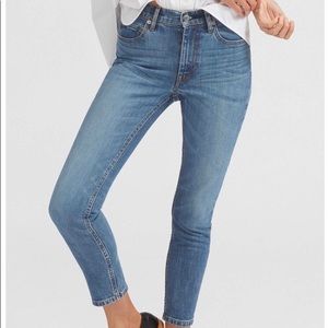 Everlane “The Mid Rise Skinny Ankle Jean” in 25